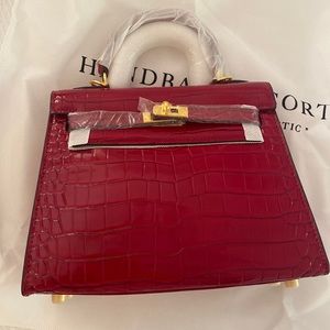 HandbagsResort Red patent leather structure top handle / crossbody bag